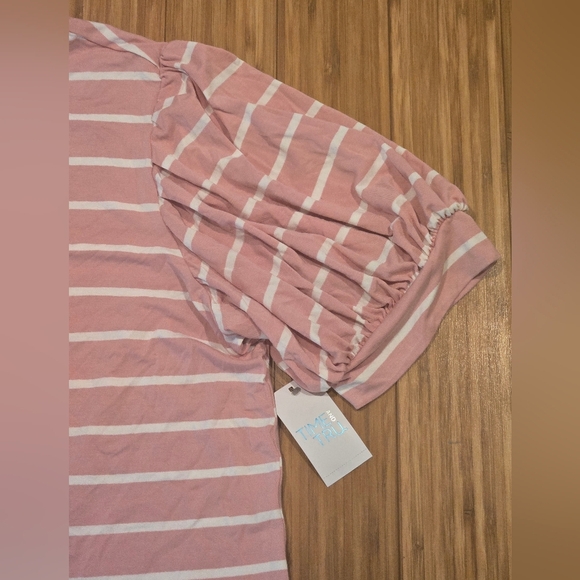 NWT Time And Tru Striped Pink Puff Sleeve Top - Picture 3 of 8